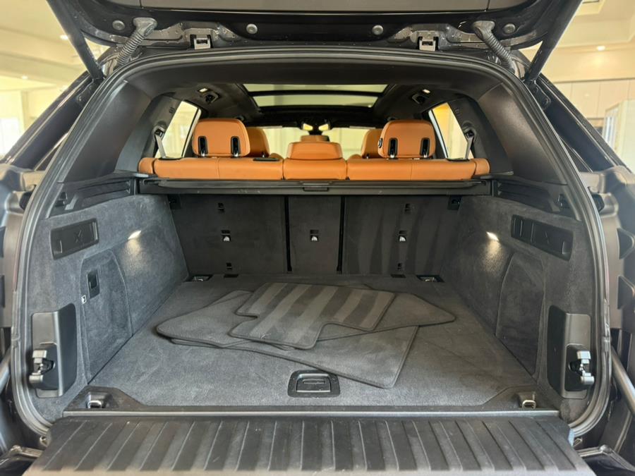 2022 BMW X5 sDrive40i Sports Activity Vehicle, available for sale in Franklin Square, New York | Luxury Motor Club. Franklin Square, New York 2022 BMW X5 sDrive40i Sports Activity Vehicle, available for sale in Franklin Square, New York | Luxury Motor Club. Franklin Square, New York