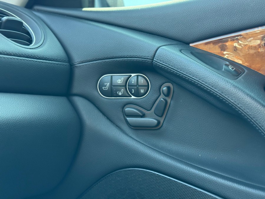 2009 Mercedes-Benz SL-Class 2dr Roadster 5.5L V8, available for sale in Hicksville, New York | REGAL AUTOHAUS Auto Service and Sales. Hicksville, New York 2009 Mercedes-Benz SL-Class 2dr Roadster 5.5L V8, available for sale in Hicksville, New York | REGAL AUTOHAUS Auto Service and Sales. Hicksville, New York