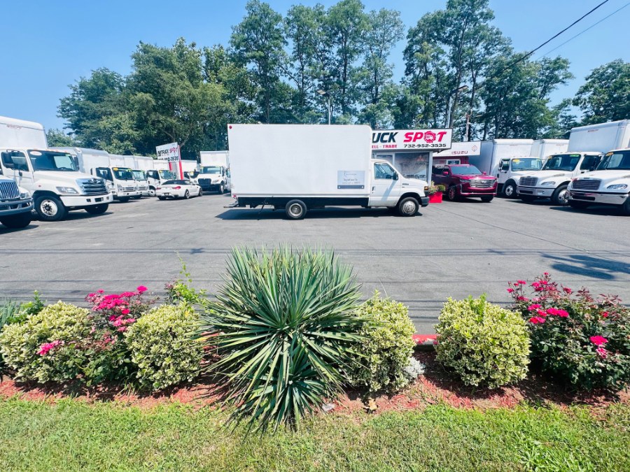 2017 Ford E-Series Cutaway 16FT DRY BOX + V8 GASOLINE +NO CDL, available for sale in South Amboy, New Jersey | NJ Truck Spot. South Amboy, New Jersey 2017 Ford E-Series Cutaway 16FT DRY BOX + V8 GASOLINE +NO CDL, available for sale in South Amboy, New Jersey | NJ Truck Spot. South Amboy, New Jersey