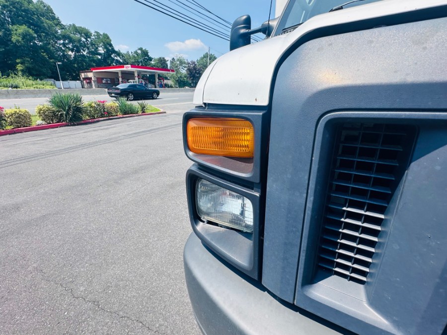 2017 Ford E-Series Cutaway 16FT DRY BOX + V8 GASOLINE +NO CDL, available for sale in South Amboy, New Jersey | NJ Truck Spot. South Amboy, New Jersey 2017 Ford E-Series Cutaway 16FT DRY BOX + V8 GASOLINE +NO CDL, available for sale in South Amboy, New Jersey | NJ Truck Spot. South Amboy, New Jersey