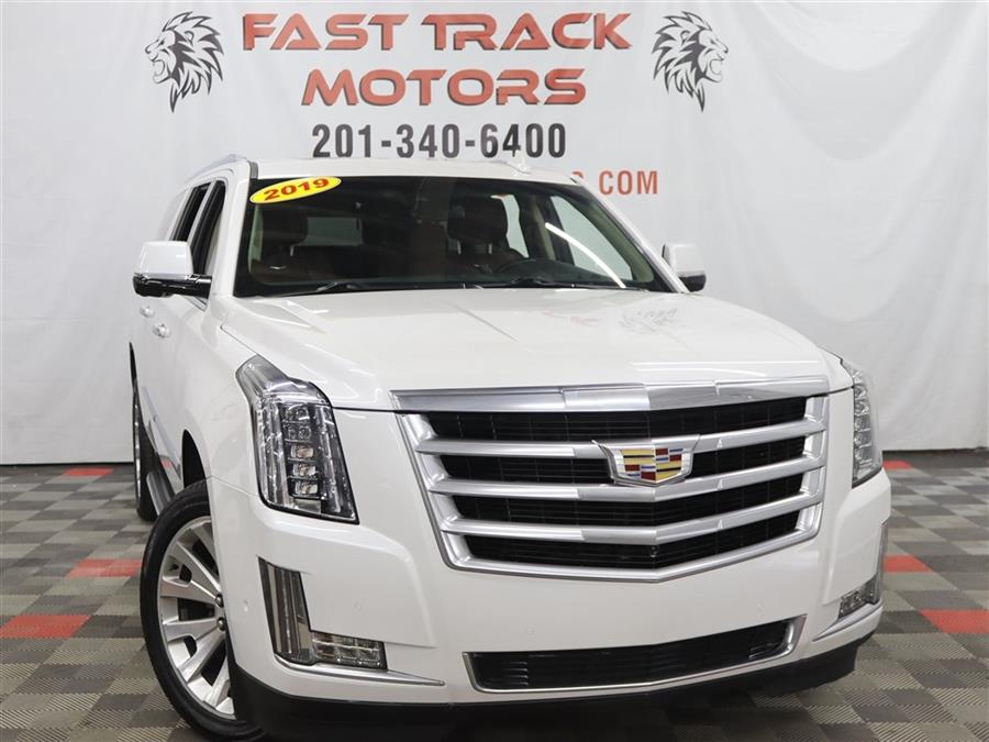 2019 Cadillac Escalade ESV Luxury photo 3