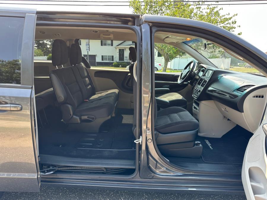2018 Dodge Grand Caravan SE Wagon, available for sale in Copiague, New York | Great Deal Motors. Copiague, New York 2018 Dodge Grand Caravan SE Wagon, available for sale in Copiague, New York | Great Deal Motors. Copiague, New York