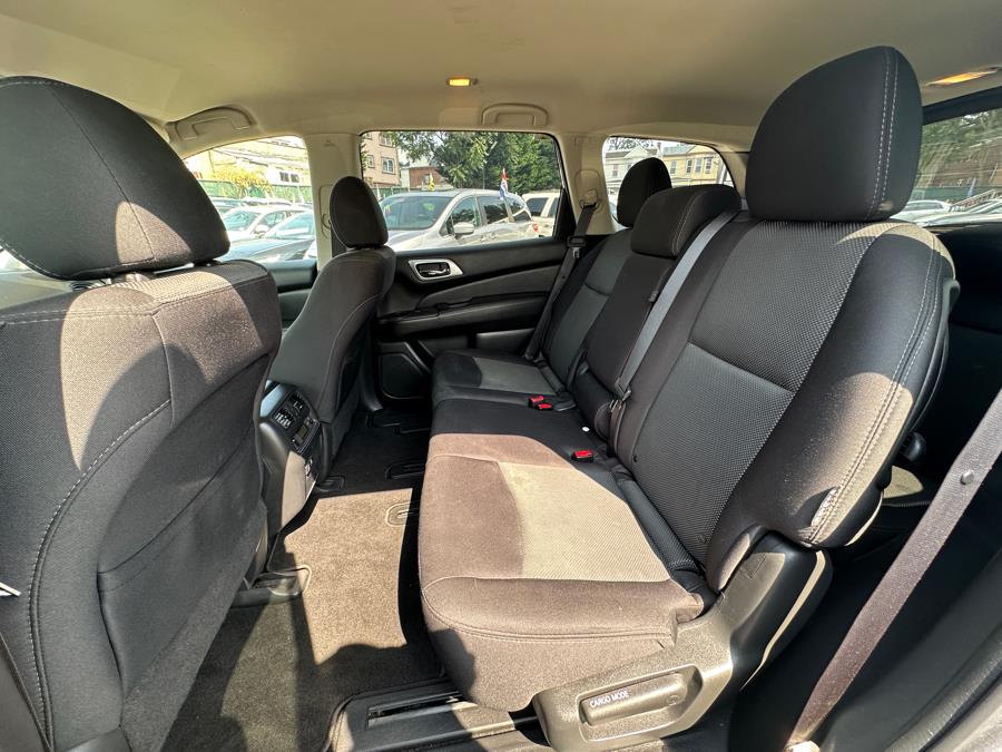 2019 Nissan Pathfinder 4x4 SL, available for sale in Irvington , New Jersey | Auto Haus of Irvington Corp. Irvington , New Jersey 2019 Nissan Pathfinder 4x4 SL, available for sale in Irvington , New Jersey | Auto Haus of Irvington Corp. Irvington , New Jersey