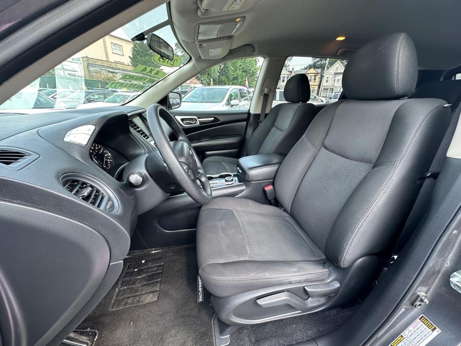 2019 Nissan Pathfinder 4x4 SL, available for sale in Irvington , New Jersey | Auto Haus of Irvington Corp. Irvington , New Jersey 2019 Nissan Pathfinder 4x4 SL, available for sale in Irvington , New Jersey | Auto Haus of Irvington Corp. Irvington , New Jersey