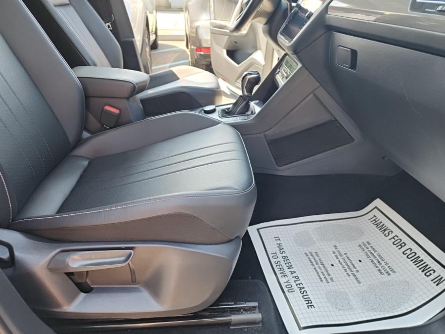 2022 Volkswagen Tiguan 2.0T SE 4MOTION, available for sale in Islip, New York | L.I. Auto Gallery. Islip, New York 2022 Volkswagen Tiguan 2.0T SE 4MOTION, available for sale in Islip, New York | L.I. Auto Gallery. Islip, New York