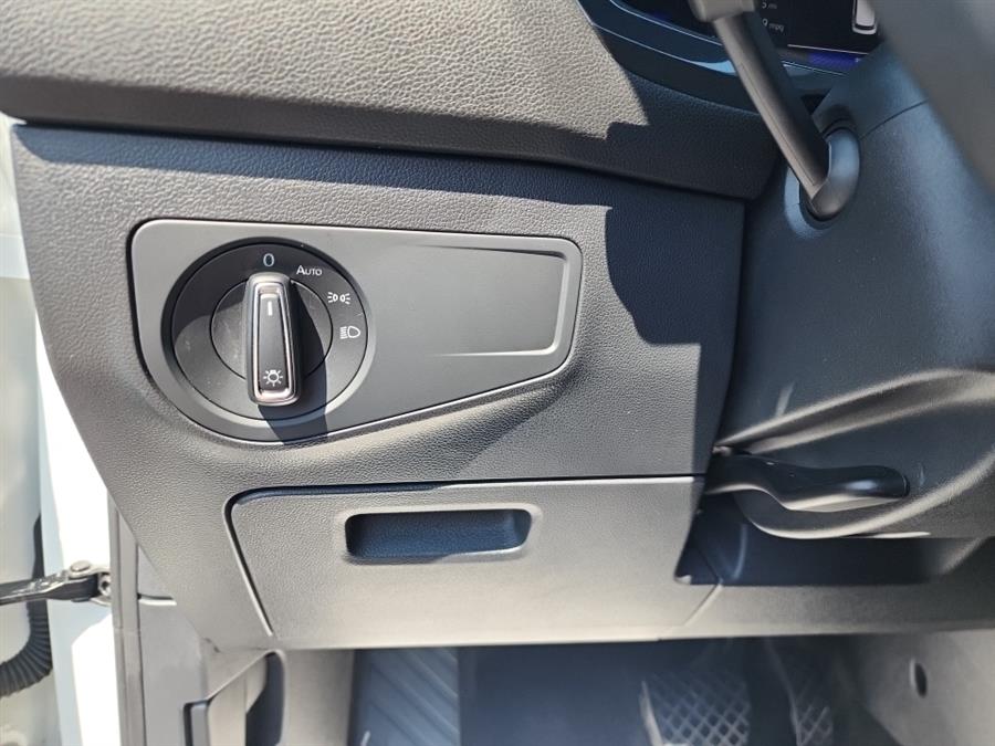 2022 Volkswagen Tiguan 2.0T SE 4MOTION, available for sale in Islip, New York | L.I. Auto Gallery. Islip, New York 2022 Volkswagen Tiguan 2.0T SE 4MOTION, available for sale in Islip, New York | L.I. Auto Gallery. Islip, New York