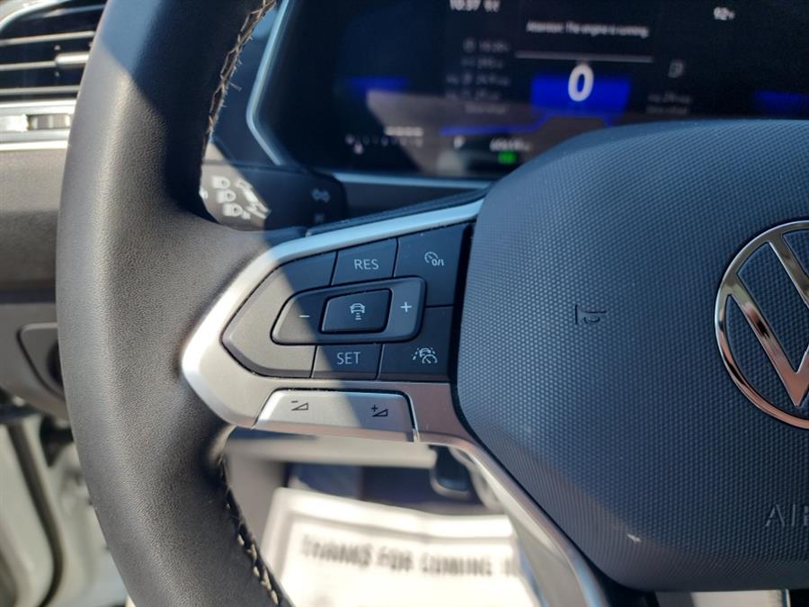 2022 Volkswagen Tiguan 2.0T SE 4MOTION, available for sale in Islip, New York | L.I. Auto Gallery. Islip, New York 2022 Volkswagen Tiguan 2.0T SE 4MOTION, available for sale in Islip, New York | L.I. Auto Gallery. Islip, New York