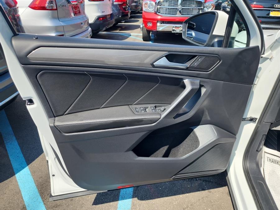 2022 Volkswagen Tiguan 2.0T SE 4MOTION, available for sale in Islip, New York | L.I. Auto Gallery. Islip, New York 2022 Volkswagen Tiguan 2.0T SE 4MOTION, available for sale in Islip, New York | L.I. Auto Gallery. Islip, New York