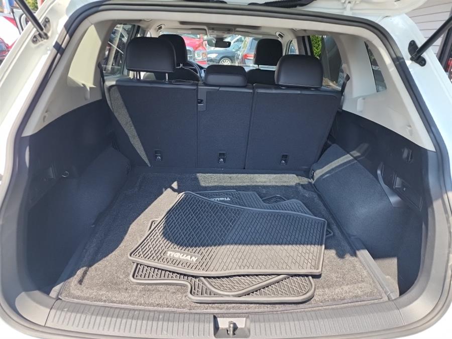 2022 Volkswagen Tiguan 2.0T SE 4MOTION, available for sale in Islip, New York | L.I. Auto Gallery. Islip, New York 2022 Volkswagen Tiguan 2.0T SE 4MOTION, available for sale in Islip, New York | L.I. Auto Gallery. Islip, New York
