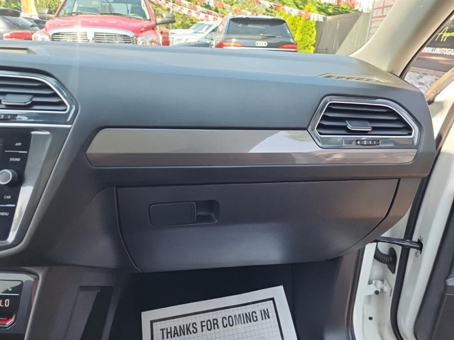 2022 Volkswagen Tiguan 2.0T SE 4MOTION, available for sale in Islip, New York | L.I. Auto Gallery. Islip, New York 2022 Volkswagen Tiguan 2.0T SE 4MOTION, available for sale in Islip, New York | L.I. Auto Gallery. Islip, New York