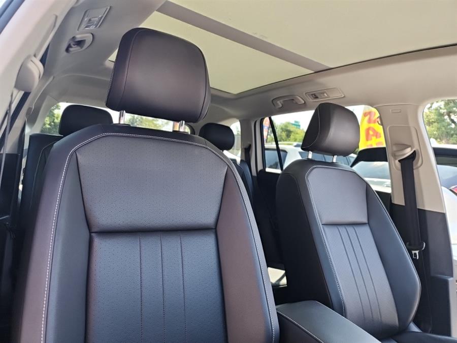 2022 Volkswagen Tiguan 2.0T SE 4MOTION, available for sale in Islip, New York | L.I. Auto Gallery. Islip, New York 2022 Volkswagen Tiguan 2.0T SE 4MOTION, available for sale in Islip, New York | L.I. Auto Gallery. Islip, New York