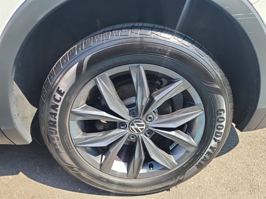 2022 Volkswagen Tiguan 2.0T SE 4MOTION, available for sale in Islip, New York | L.I. Auto Gallery. Islip, New York 2022 Volkswagen Tiguan 2.0T SE 4MOTION, available for sale in Islip, New York | L.I. Auto Gallery. Islip, New York