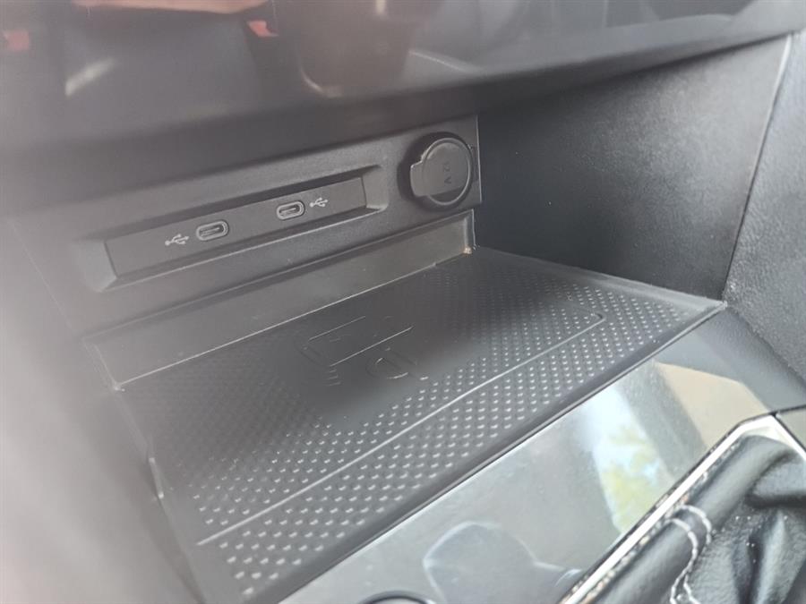 2022 Volkswagen Tiguan 2.0T SE 4MOTION, available for sale in Islip, New York | L.I. Auto Gallery. Islip, New York 2022 Volkswagen Tiguan 2.0T SE 4MOTION, available for sale in Islip, New York | L.I. Auto Gallery. Islip, New York
