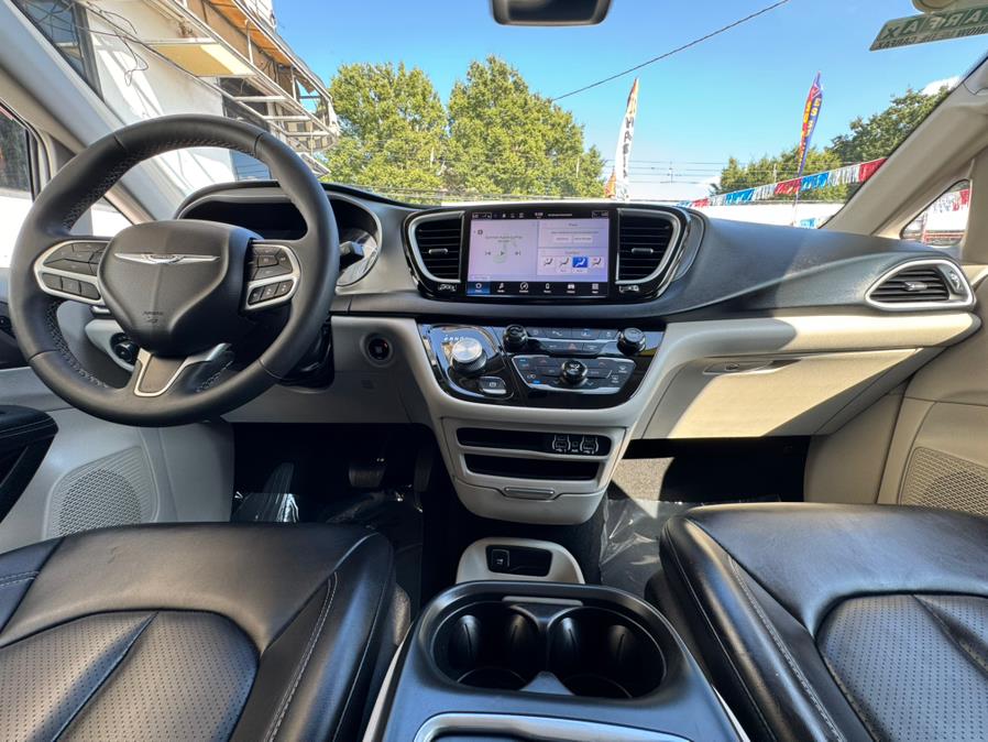 2023 Chrysler Pacifica Touring L FWD, available for sale in Newark, New Jersey | Champion Auto Sales. Newark, New Jersey 2023 Chrysler Pacifica Touring L FWD, available for sale in Newark, New Jersey | Champion Auto Sales. Newark, New Jersey