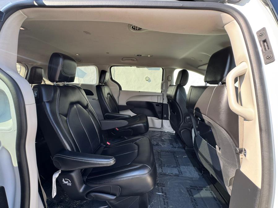 2023 Chrysler Pacifica Touring L FWD, available for sale in Newark, New Jersey | Champion Auto Sales. Newark, New Jersey 2023 Chrysler Pacifica Touring L FWD, available for sale in Newark, New Jersey | Champion Auto Sales. Newark, New Jersey