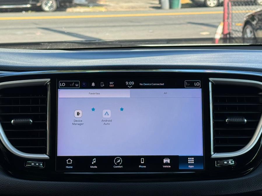 2023 Chrysler Pacifica Touring L FWD, available for sale in Newark, New Jersey | Champion Auto Sales. Newark, New Jersey 2023 Chrysler Pacifica Touring L FWD, available for sale in Newark, New Jersey | Champion Auto Sales. Newark, New Jersey