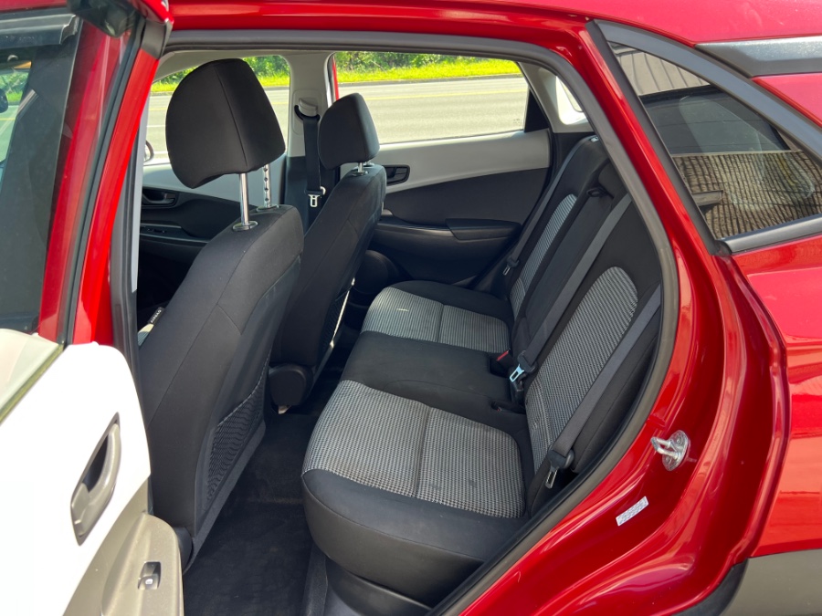 2019 Hyundai Kona SE Auto FWD, available for sale in Westfield, Massachusetts | Auto Wings Cop. Westfield, Massachusetts 2019 Hyundai Kona SE Auto FWD, available for sale in Westfield, Massachusetts | Auto Wings Cop. Westfield, Massachusetts