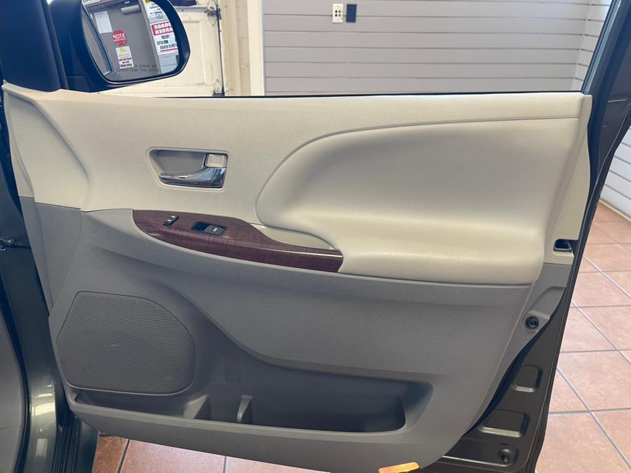 2013 Toyota Sienna 5dr 7-Pass Van V6 XLE AWD (Natl), available for sale in Suffern, New York | Rockland Motor Sport. Suffern, New York 2013 Toyota Sienna 5dr 7-Pass Van V6 XLE AWD (Natl), available for sale in Suffern, New York | Rockland Motor Sport. Suffern, New York