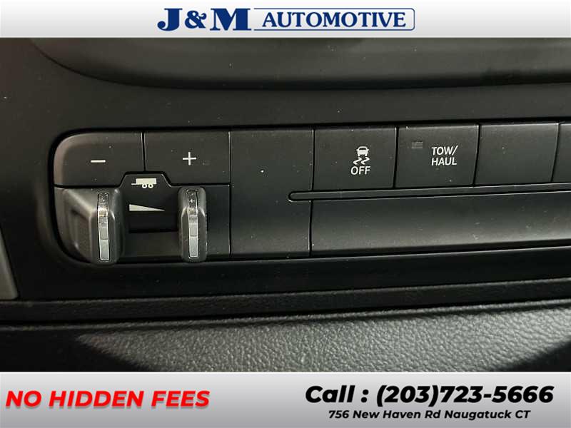 2016 Ram 2500 SLT, available for sale in Naugatuck, Connecticut | J&M Automotive Sls&Svc LLC. Naugatuck, Connecticut 2016 Ram 2500 SLT, available for sale in Naugatuck, Connecticut | J&M Automotive Sls&Svc LLC. Naugatuck, Connecticut