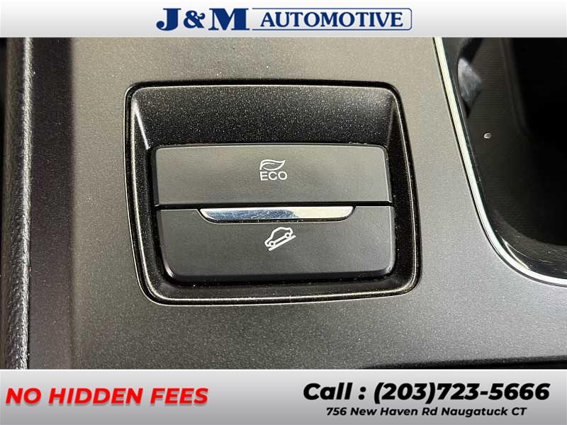 2019 Ford Fusion Hybrid SE, available for sale in Naugatuck, Connecticut | J&M Automotive Sls&Svc LLC. Naugatuck, Connecticut 2019 Ford Fusion Hybrid SE, available for sale in Naugatuck, Connecticut | J&M Automotive Sls&Svc LLC. Naugatuck, Connecticut
