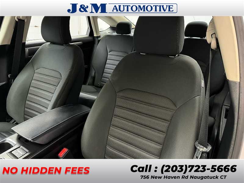 2019 Ford Fusion Hybrid SE, available for sale in Naugatuck, Connecticut | J&M Automotive Sls&Svc LLC. Naugatuck, Connecticut 2019 Ford Fusion Hybrid SE, available for sale in Naugatuck, Connecticut | J&M Automotive Sls&Svc LLC. Naugatuck, Connecticut