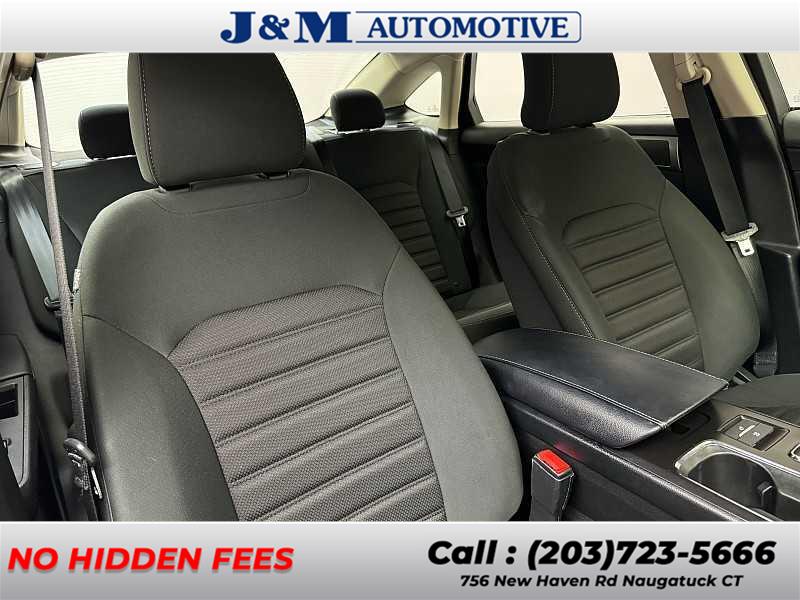 2019 Ford Fusion Hybrid SE, available for sale in Naugatuck, Connecticut | J&M Automotive Sls&Svc LLC. Naugatuck, Connecticut 2019 Ford Fusion Hybrid SE, available for sale in Naugatuck, Connecticut | J&M Automotive Sls&Svc LLC. Naugatuck, Connecticut