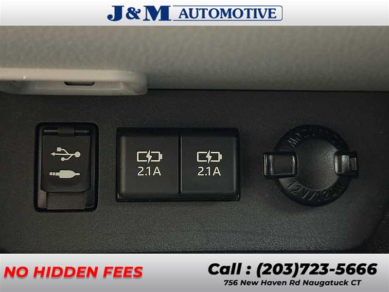 2019 Toyota Highlander LE, available for sale in Naugatuck, Connecticut | J&M Automotive Sls&Svc LLC. Naugatuck, Connecticut 2019 Toyota Highlander LE, available for sale in Naugatuck, Connecticut | J&M Automotive Sls&Svc LLC. Naugatuck, Connecticut