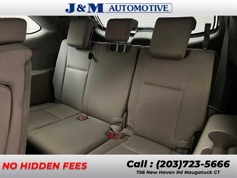 2019 Toyota Highlander LE, available for sale in Naugatuck, Connecticut | J&M Automotive Sls&Svc LLC. Naugatuck, Connecticut 2019 Toyota Highlander LE, available for sale in Naugatuck, Connecticut | J&M Automotive Sls&Svc LLC. Naugatuck, Connecticut