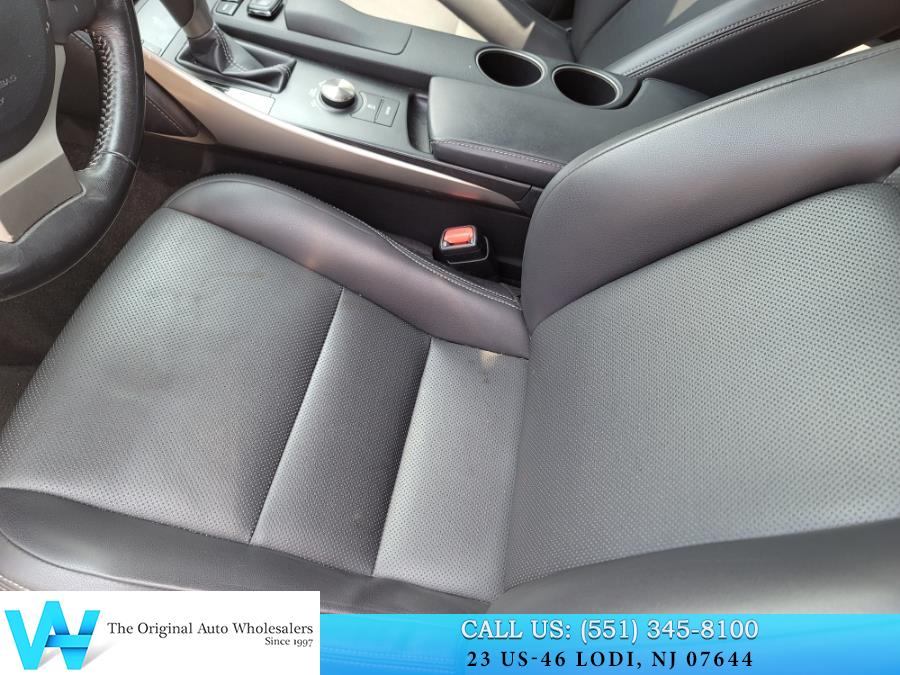 2016 Lexus IS 300 4dr Sdn AWD, available for sale in Lodi, New Jersey | AW Auto & Truck Wholesalers, Inc. Lodi, New Jersey 2016 Lexus IS 300 4dr Sdn AWD, available for sale in Lodi, New Jersey | AW Auto & Truck Wholesalers, Inc. Lodi, New Jersey