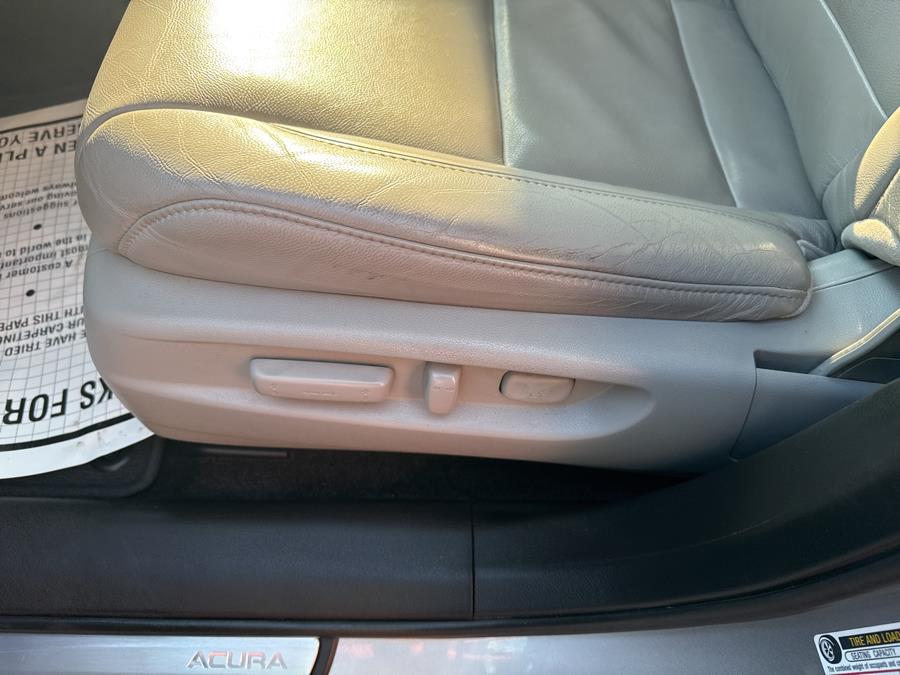 2017 Acura MDX SH-AWD w/Technology Pkg, available for sale in Worcester, Massachusetts | Worcester Auto Outlet LLC. Worcester, Massachusetts 2017 Acura MDX SH-AWD w/Technology Pkg, available for sale in Worcester, Massachusetts | Worcester Auto Outlet LLC. Worcester, Massachusetts