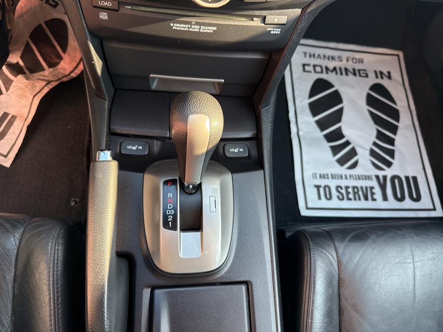 2008 Honda Accord Sdn 4dr V6 Auto EX-L w/Navi, available for sale in Worcester, Massachusetts | Worcester Auto Outlet LLC. Worcester, Massachusetts 2008 Honda Accord Sdn 4dr V6 Auto EX-L w/Navi, available for sale in Worcester, Massachusetts | Worcester Auto Outlet LLC. Worcester, Massachusetts