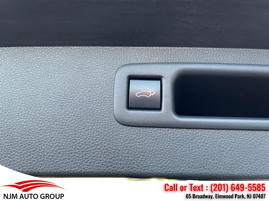 2021 Toyota Highlander XLE AWD (Natl), available for sale in Elmwood Park, New Jersey | NJM Auto Group. Elmwood Park, New Jersey 2021 Toyota Highlander XLE AWD (Natl), available for sale in Elmwood Park, New Jersey | NJM Auto Group. Elmwood Park, New Jersey