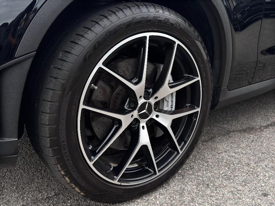 2021 Mercedes-benz Glc 43 AMG, available for sale in Woodside, New York | Drive Central. Woodside, New York 2021 Mercedes-benz Glc 43 AMG, available for sale in Woodside, New York | Drive Central. Woodside, New York