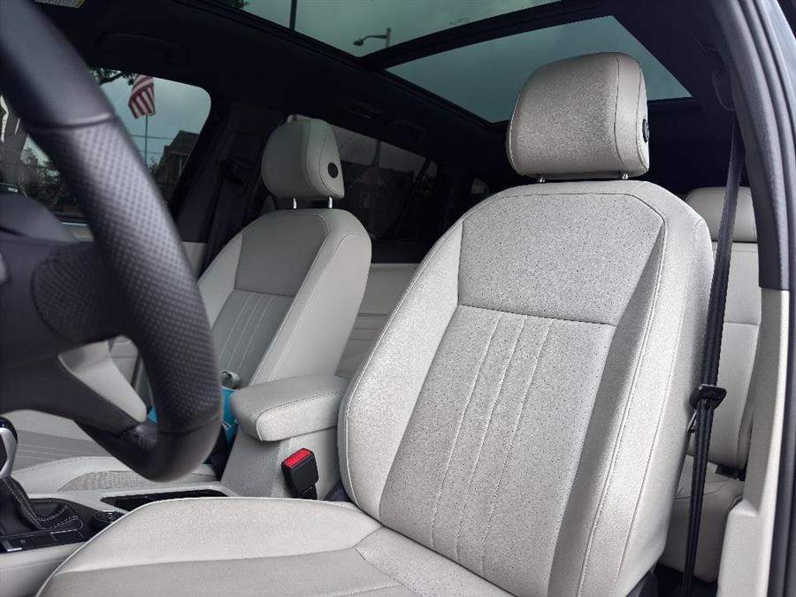 2022 Volkswagen Tiguan SE R-Line Black, available for sale in Woodside, New York | Drive Central. Woodside, New York 2022 Volkswagen Tiguan SE R-Line Black, available for sale in Woodside, New York | Drive Central. Woodside, New York