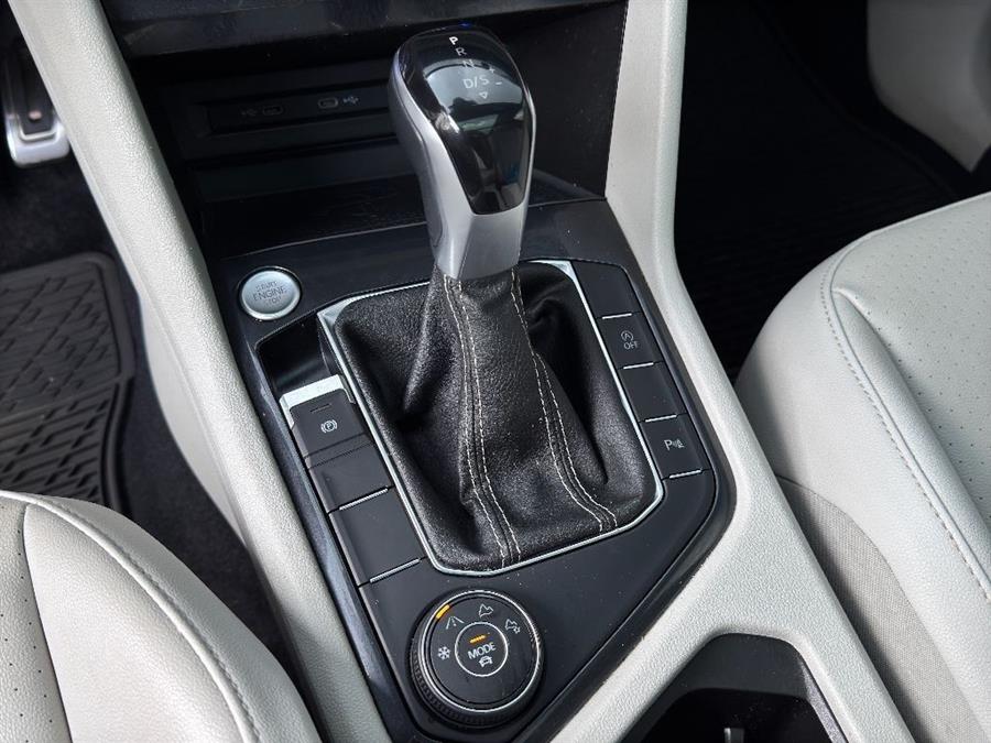 2022 Volkswagen Tiguan SE R-Line Black, available for sale in Woodside, New York | Drive Central. Woodside, New York 2022 Volkswagen Tiguan SE R-Line Black, available for sale in Woodside, New York | Drive Central. Woodside, New York