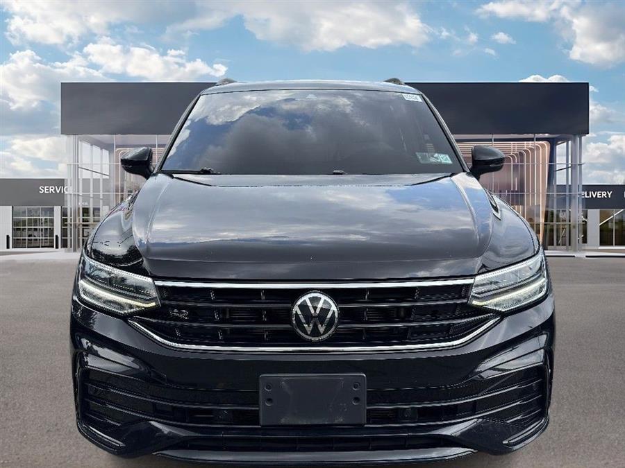 2022 Volkswagen Tiguan SE R-Line Black, available for sale in Woodside, New York | Drive Central. Woodside, New York 2022 Volkswagen Tiguan SE R-Line Black, available for sale in Woodside, New York | Drive Central. Woodside, New York