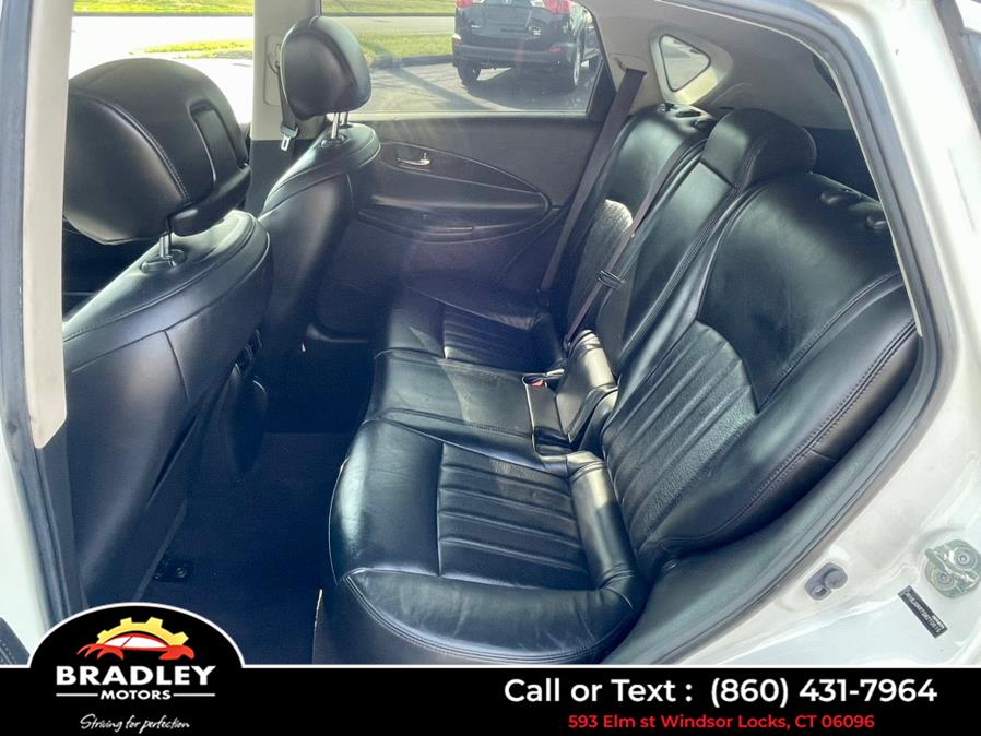 2016 INFINITI QX50 AWD, available for sale in Windsor Locks, Connecticut | Bradley Motors Inc. Windsor Locks, Connecticut 2016 INFINITI QX50 AWD, available for sale in Windsor Locks, Connecticut | Bradley Motors Inc. Windsor Locks, Connecticut