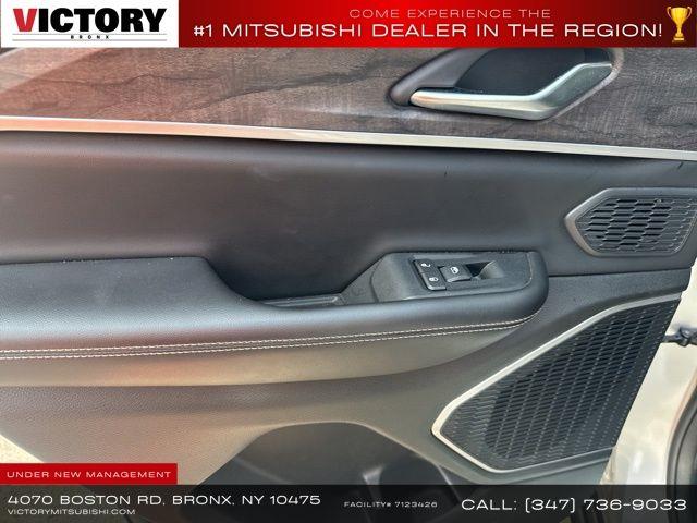 2023 Jeep Grand Cherokee 4xe, available for sale in Floral Park, New York | Shop Auto NY. Floral Park, New York 2023 Jeep Grand Cherokee 4xe, available for sale in Floral Park, New York | Shop Auto NY. Floral Park, New York