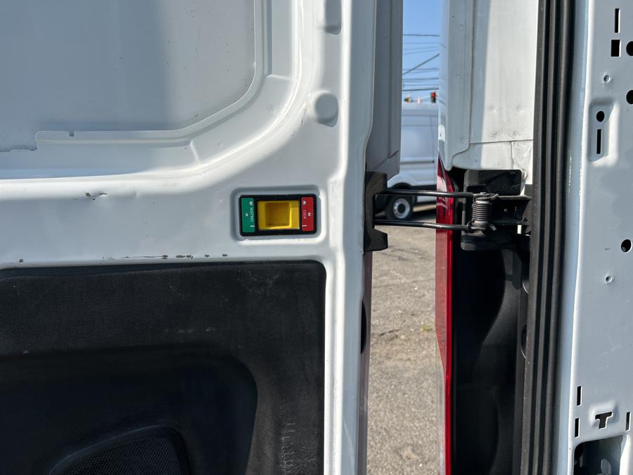 2023 Ford Transit Cargo Van T-250 148" Hi Rf 9070 GVWR RWD, available for sale in West Hempstead, New York | Only Vans Inc. West Hempstead, New York 2023 Ford Transit Cargo Van T-250 148" Hi Rf 9070 GVWR RWD, available for sale in West Hempstead, New York | Only Vans Inc. West Hempstead, New York