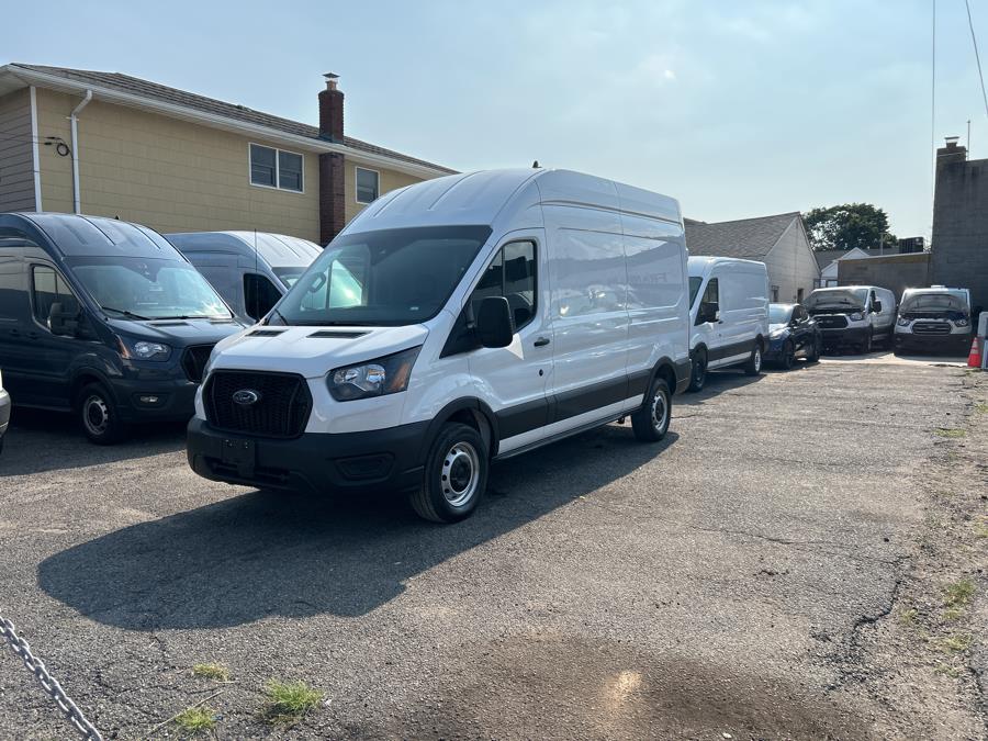 2023 Ford Transit Cargo Van T-250 148" Hi Rf 9070 GVWR RWD, available for sale in West Hempstead, New York | Only Vans Inc. West Hempstead, New York 2023 Ford Transit Cargo Van T-250 148" Hi Rf 9070 GVWR RWD, available for sale in West Hempstead, New York | Only Vans Inc. West Hempstead, New York