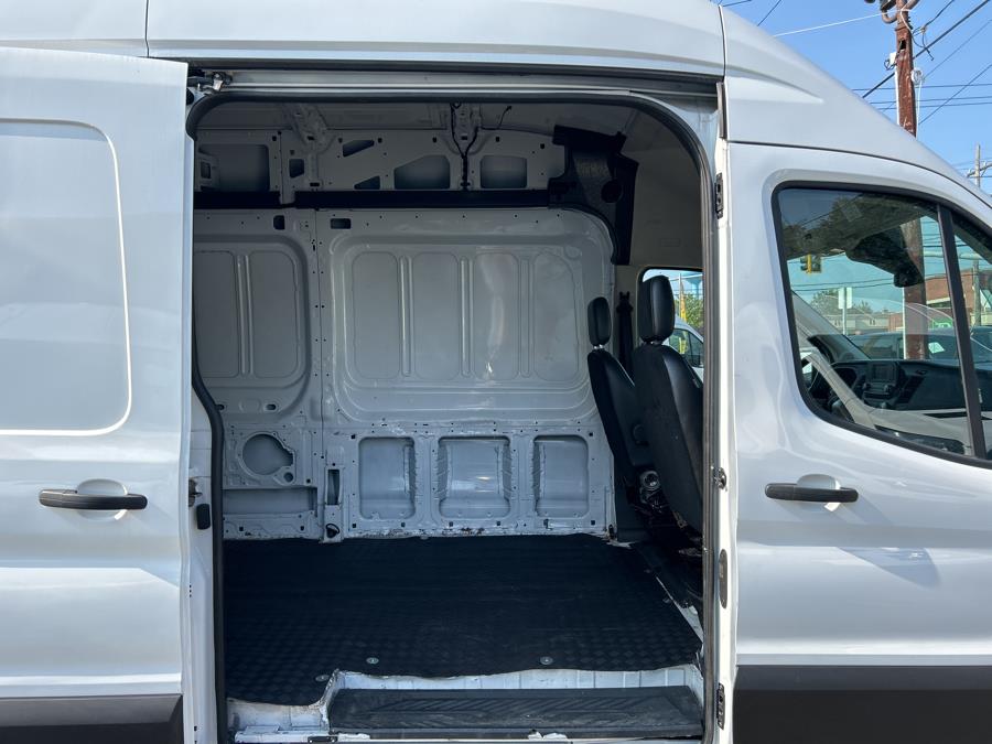 2023 Ford Transit Cargo Van T-250 148" Hi Rf 9070 GVWR RWD, available for sale in West Hempstead, New York | Only Vans Inc. West Hempstead, New York 2023 Ford Transit Cargo Van T-250 148" Hi Rf 9070 GVWR RWD, available for sale in West Hempstead, New York | Only Vans Inc. West Hempstead, New York