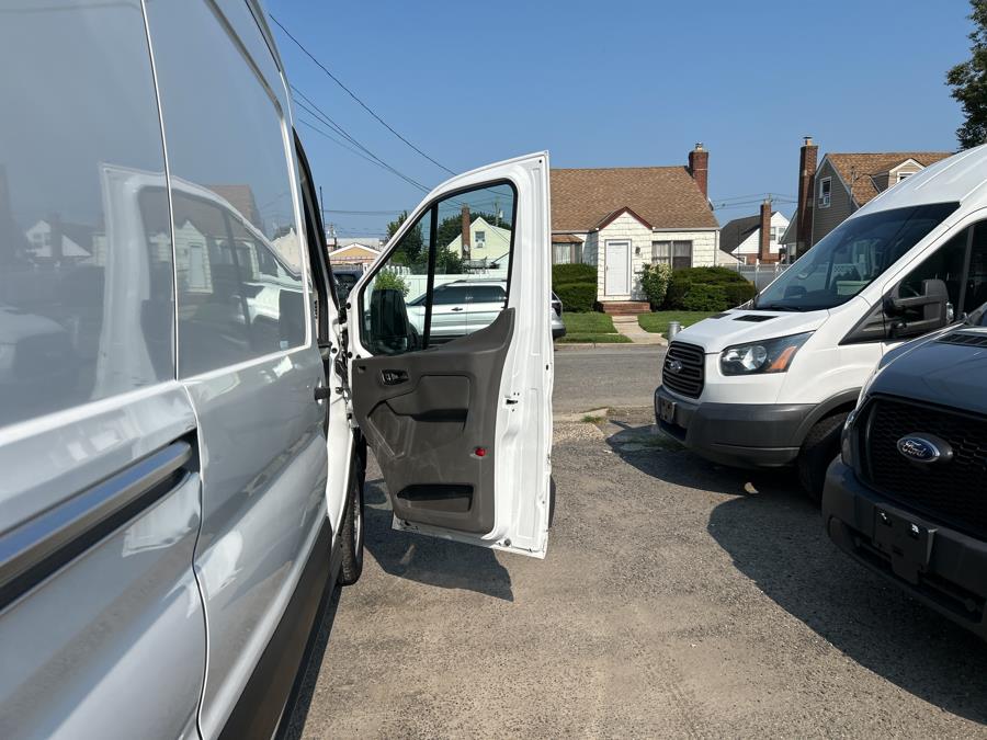 2023 Ford Transit Cargo Van T-250 148" Hi Rf 9070 GVWR RWD, available for sale in West Hempstead, New York | Only Vans Inc. West Hempstead, New York 2023 Ford Transit Cargo Van T-250 148" Hi Rf 9070 GVWR RWD, available for sale in West Hempstead, New York | Only Vans Inc. West Hempstead, New York