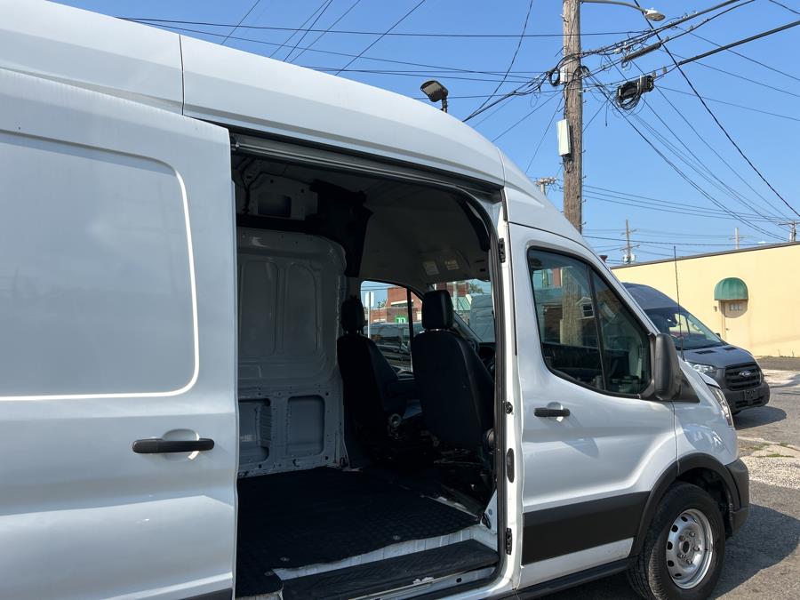 2023 Ford Transit Cargo Van T-250 148" Hi Rf 9070 GVWR RWD, available for sale in West Hempstead, New York | Only Vans Inc. West Hempstead, New York 2023 Ford Transit Cargo Van T-250 148" Hi Rf 9070 GVWR RWD, available for sale in West Hempstead, New York | Only Vans Inc. West Hempstead, New York