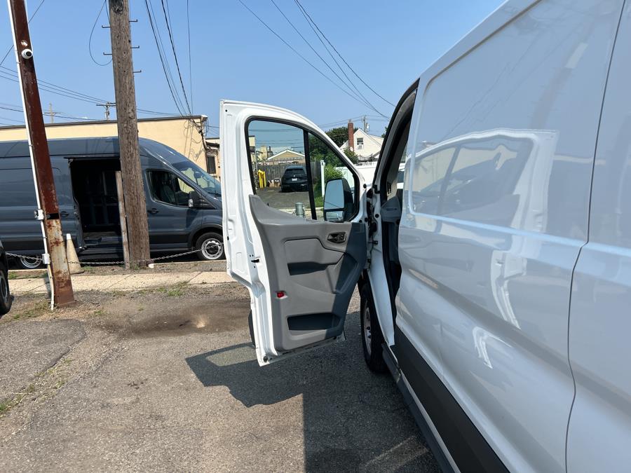2018 Ford Transit Van T-250 148" Low Rf 9000 GVWR Sliding RH Dr, available for sale in West Hempstead, New York | Only Vans Inc. West Hempstead, New York 2018 Ford Transit Van T-250 148" Low Rf 9000 GVWR Sliding RH Dr, available for sale in West Hempstead, New York | Only Vans Inc. West Hempstead, New York