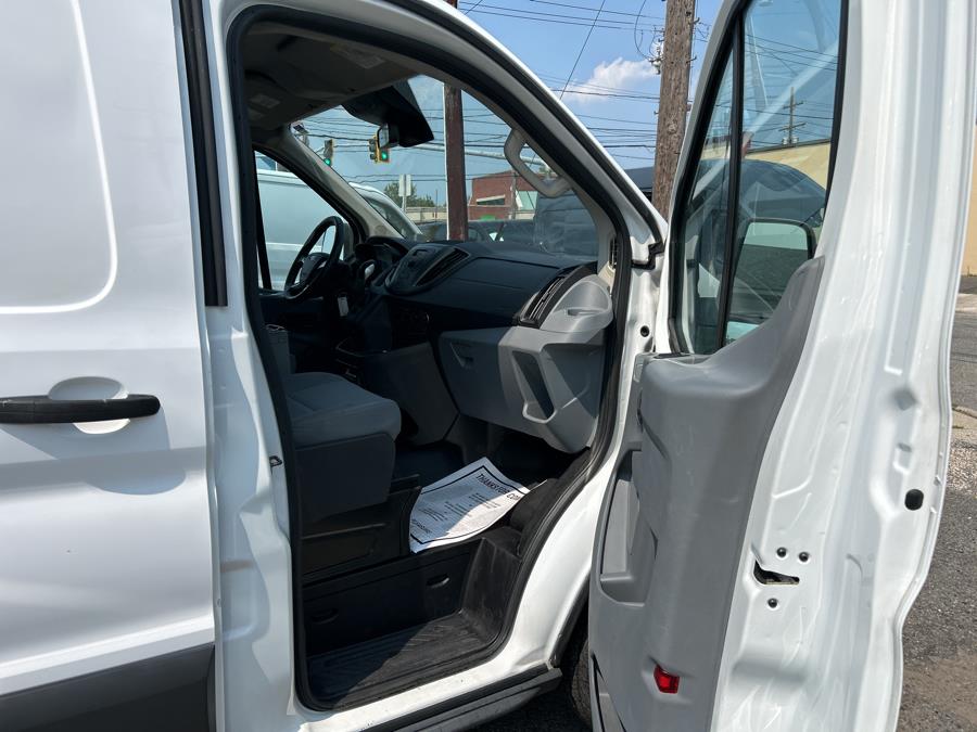2018 Ford Transit Van T-250 148" Low Rf 9000 GVWR Sliding RH Dr, available for sale in West Hempstead, New York | Only Vans Inc. West Hempstead, New York 2018 Ford Transit Van T-250 148" Low Rf 9000 GVWR Sliding RH Dr, available for sale in West Hempstead, New York | Only Vans Inc. West Hempstead, New York