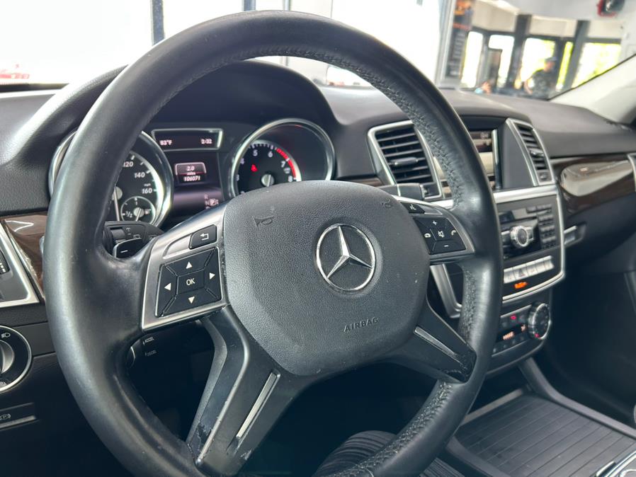 2015 Mercedes-Benz M-Class 4MATIC 4dr ML 350, available for sale in Jersey City, New Jersey | Luxe Auto Galleria. Jersey City, New Jersey 2015 Mercedes-Benz M-Class 4MATIC 4dr ML 350, available for sale in Jersey City, New Jersey | Luxe Auto Galleria. Jersey City, New Jersey