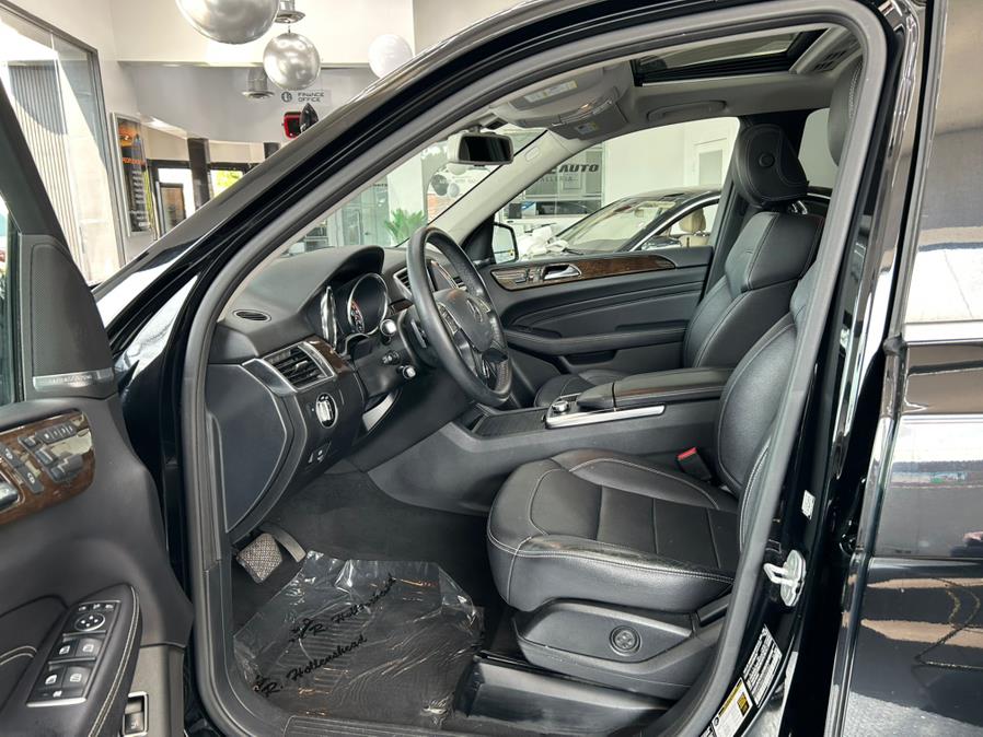 2015 Mercedes-Benz M-Class 4MATIC 4dr ML 350, available for sale in Jersey City, New Jersey | Luxe Auto Galleria. Jersey City, New Jersey 2015 Mercedes-Benz M-Class 4MATIC 4dr ML 350, available for sale in Jersey City, New Jersey | Luxe Auto Galleria. Jersey City, New Jersey
