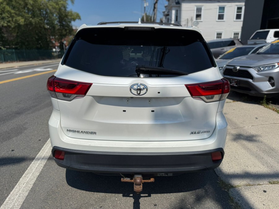2019 Toyota Highlander XLE, available for sale in Peabody, Massachusetts | New Star Motors. Peabody, Massachusetts 2019 Toyota Highlander XLE, available for sale in Peabody, Massachusetts | New Star Motors. Peabody, Massachusetts