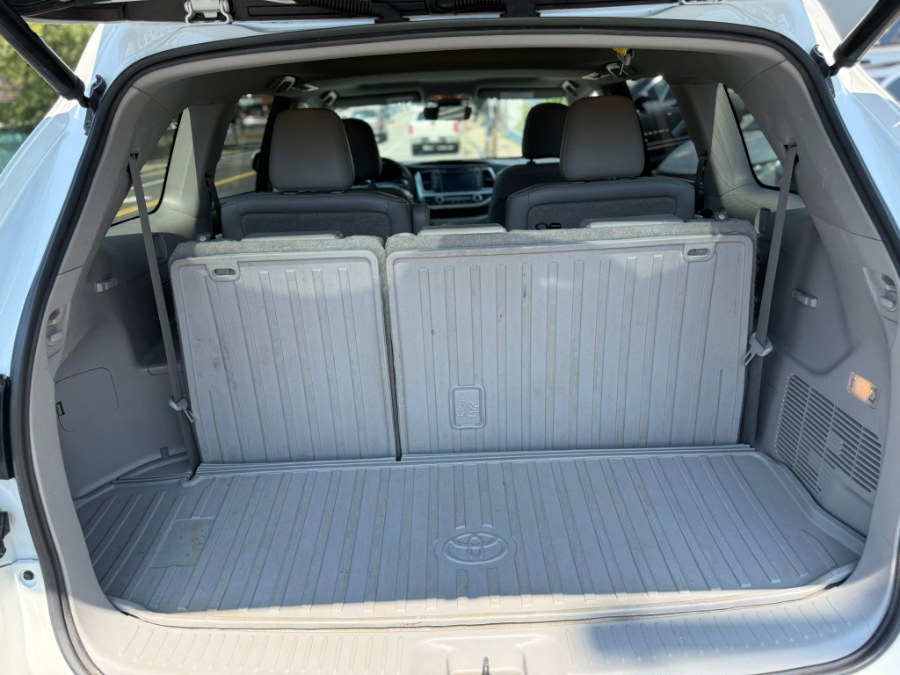 2019 Toyota Highlander XLE, available for sale in Peabody, Massachusetts | New Star Motors. Peabody, Massachusetts 2019 Toyota Highlander XLE, available for sale in Peabody, Massachusetts | New Star Motors. Peabody, Massachusetts