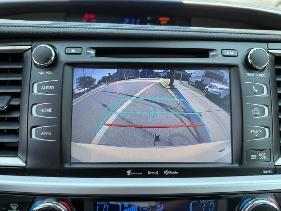 2019 Toyota Highlander XLE, available for sale in Peabody, Massachusetts | New Star Motors. Peabody, Massachusetts 2019 Toyota Highlander XLE, available for sale in Peabody, Massachusetts | New Star Motors. Peabody, Massachusetts
